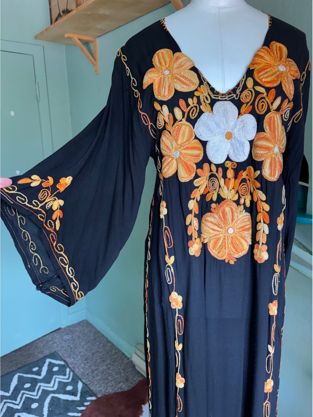 Vintage 70s Embroidered Maxi Floral Embroidery Boho Kaftan Hippie Folk Dress